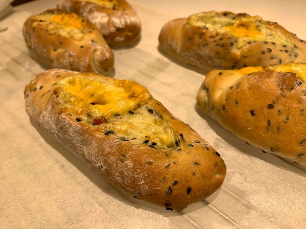 베이컨 치즈 쿠페빵